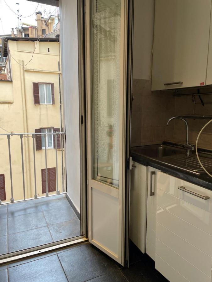 Elegant apt-typical Roman Palazzina Pz Alessandria Exterior foto