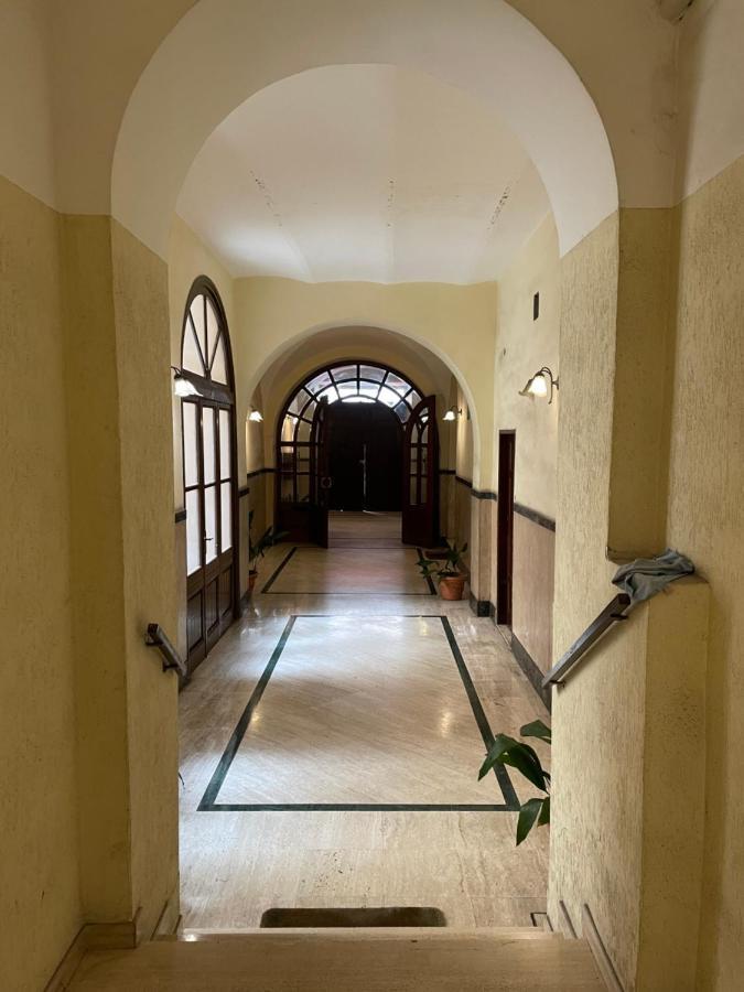 Elegant apt-typical Roman Palazzina Pz Alessandria Exterior foto